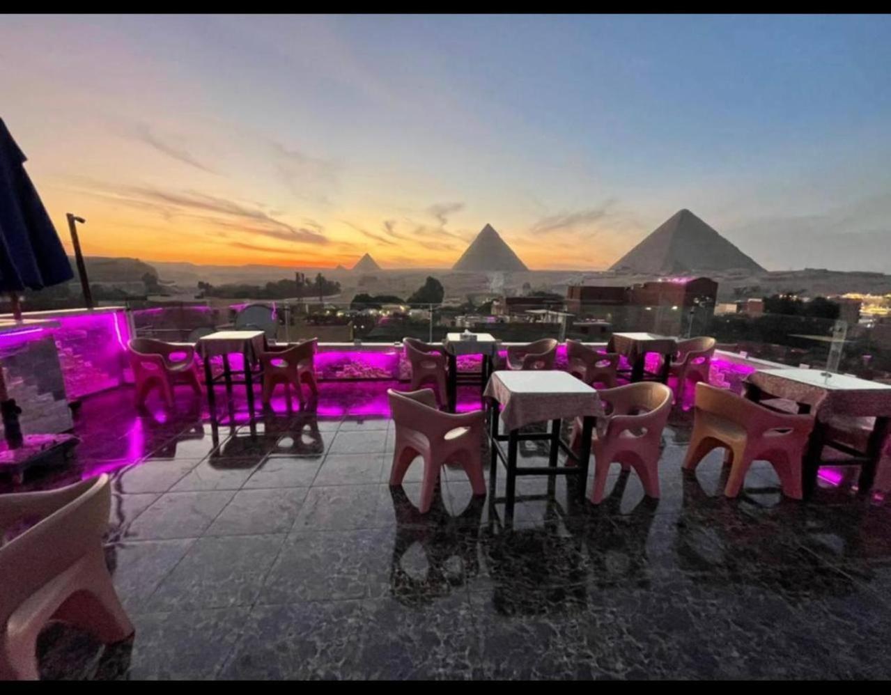 Pyramids And Sphinx Hotel Kafret el-Gabal Exterior foto